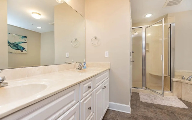 Phoenix Ix 1106 2 Bedroom Condo