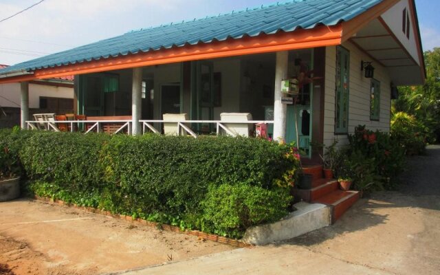 Chorchaipruk Guest House