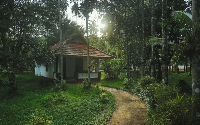 Palmgrove Lake Resort