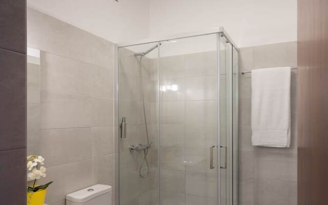 Figueiroa Apartments