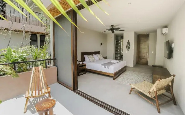 Zereno Luxury Boutique Hotel