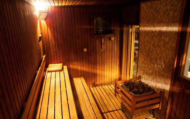 Midas Hotel