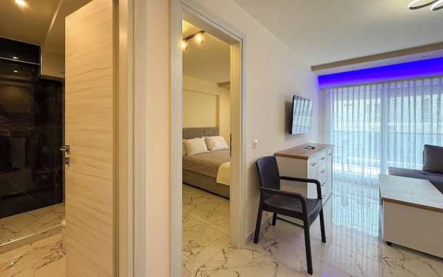 Blue Star Suites by SDR