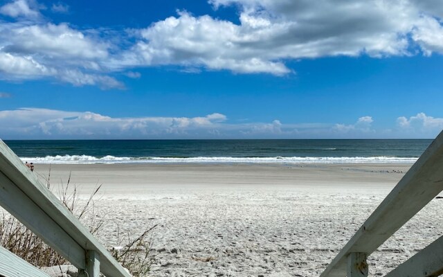 Seahorse Oceanfront Inn