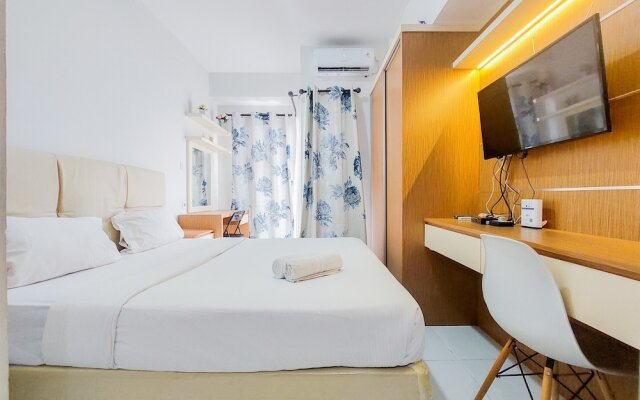 Homey And Elegant Studio Amazana Serpong Apartment