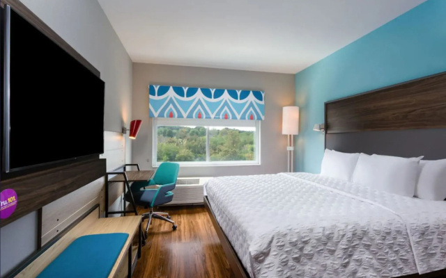 Tru by Hilton Chesterfield Township Detroit