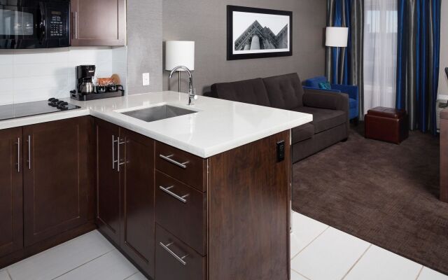 Sandman Signature Edmonton South Hotel