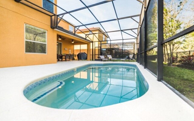 241 Las Fuentes Drive 6 Bedroom Home by Redawning