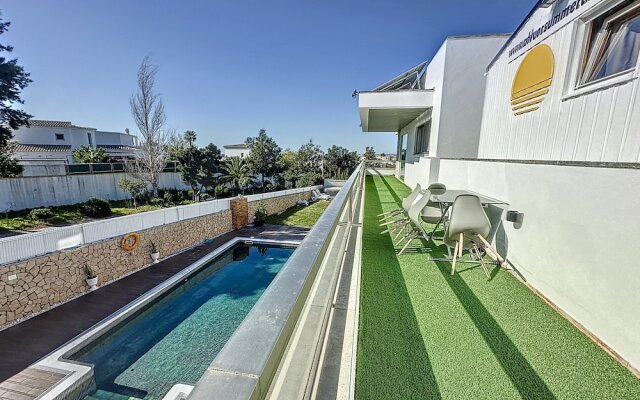Aparts & Suites summer cascade Alvor