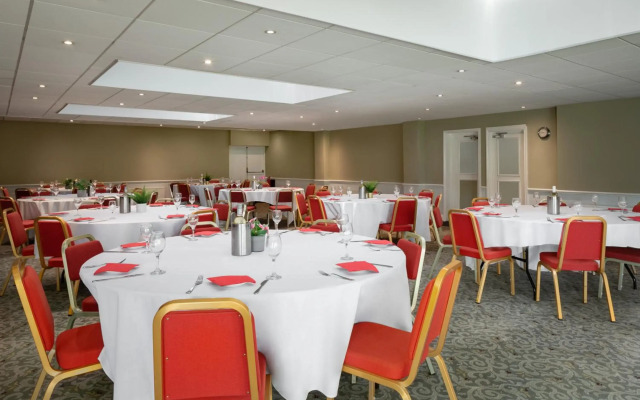 Ramada by Wyndham Cheltenham