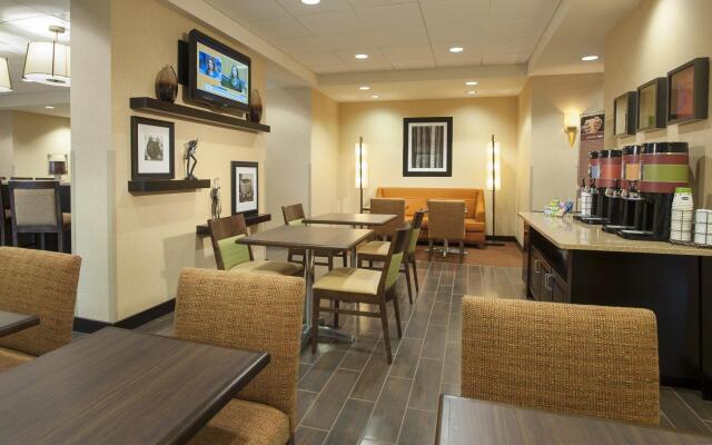Hampton Inn Washington-Dulles Int'l Airport South