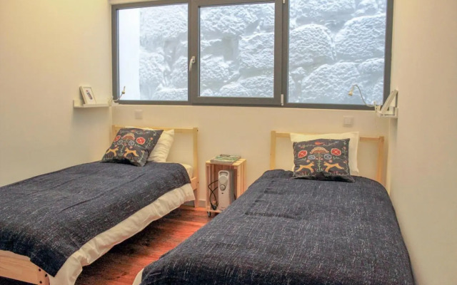 Bonjardim Flats - T1 + 1 com terraço