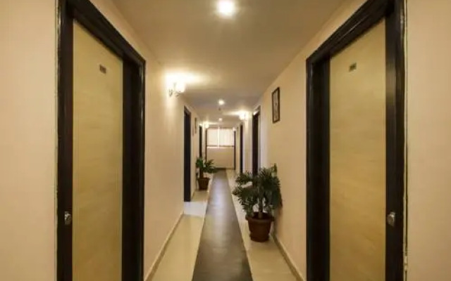 OYO 494 Hotel Euro Park