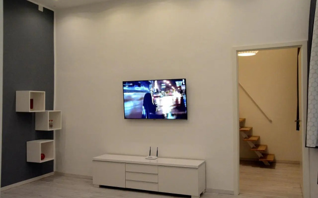 Kiraly Art Apartment