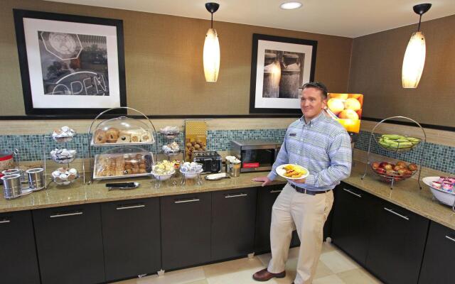 Hampton Inn Birmingham-Colonnade 280