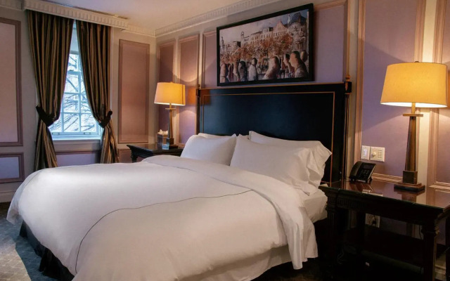 Windsor Arms Hotel