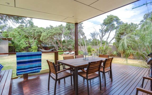 Tasman Surf House
