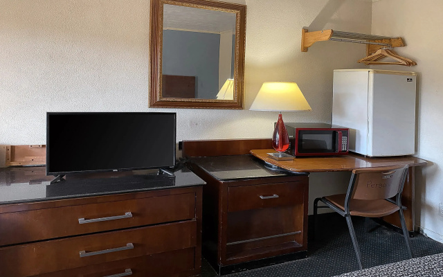 Hotel O Tallassee Hwy 14