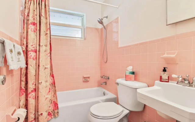 Mango House Immaculate 3 BDR in Boynton Beach!