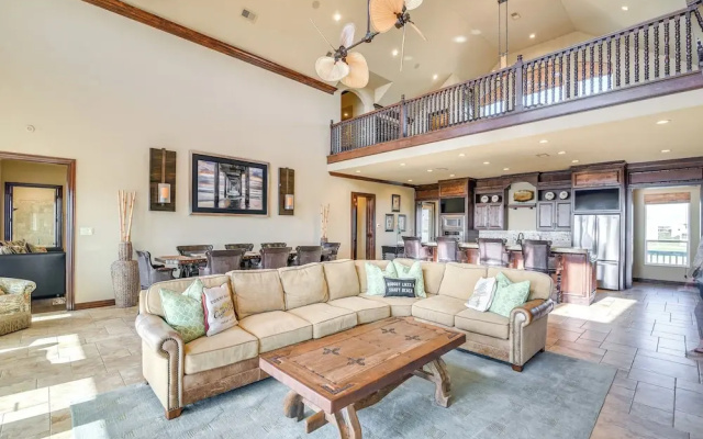 Beachfront Group Getaway on Bolivar Peninsula