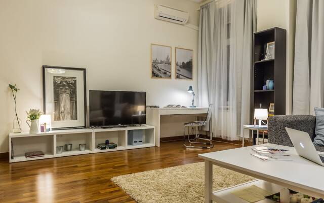 GM Apartment Serafimovicha 2