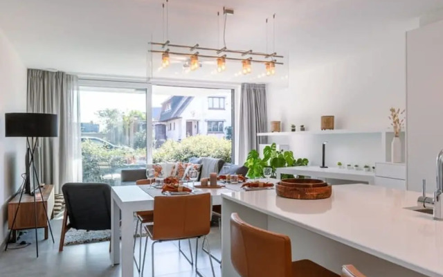 Deluxe Apartment With Lovely Terrace and Parking