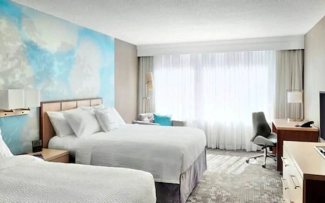 Courtyard by Marriott Downtown Toronto