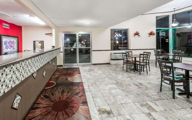 OYO Hotel Lake Charles LA I-10