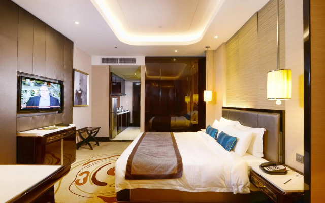 Pacific Regency Hotel Suites