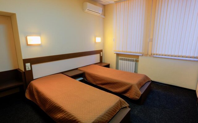 Comfort Hotel & Hostel