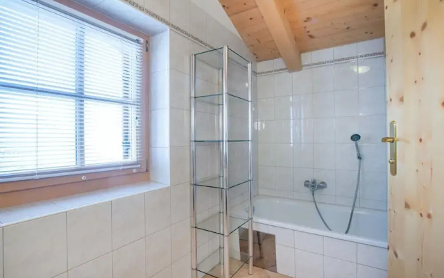 Ideal Chalet in Wald-Königsleiten with Sauna near Ski Lift