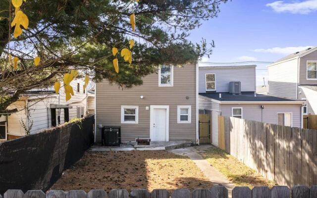 Newly renovated 4BR CozySuites