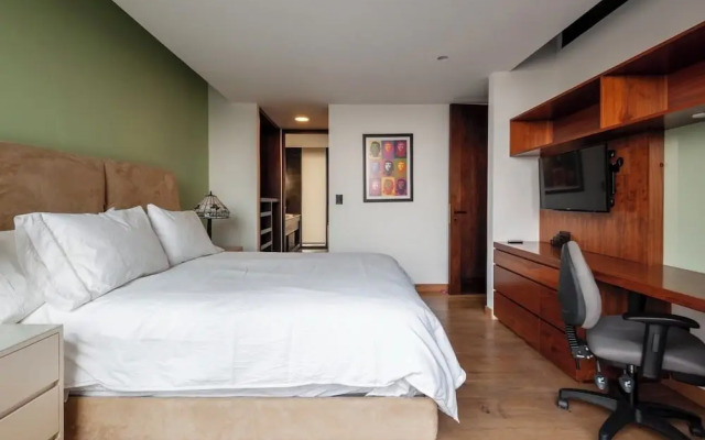 319-PH Luxury 3BR Duplex PH