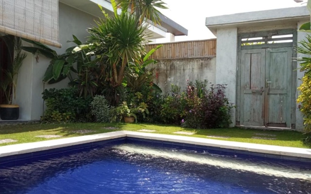 Canggu Villa 3 bedrooms (with kids bedroom), swimming pool and garden – Pool – Tibubeneng