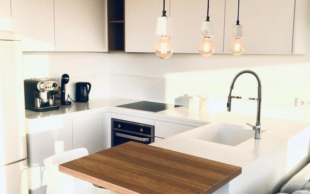 Amazing Suite at Glyfada with sea view & jacuzzi