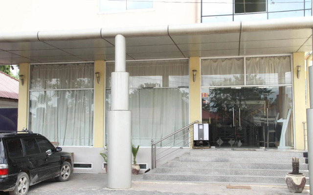 Safina Hotel & Apartments