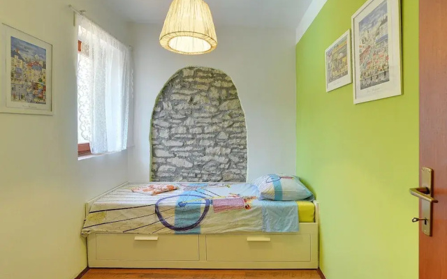 Spacious Holiday Home in Rakalj With Pool