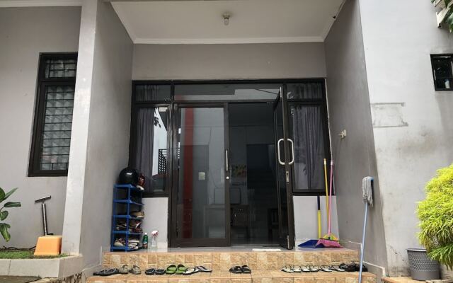 OYO 2770 Zleepy Wisma Khazri