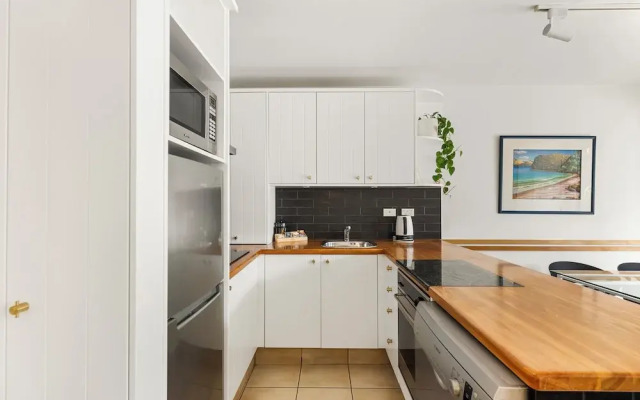 Waiheke Island - Onetangi Beachfront Apartments