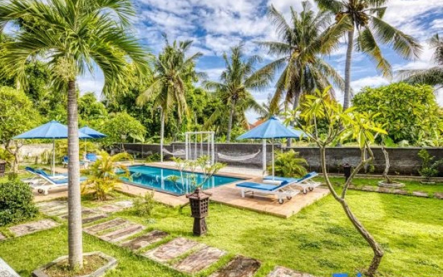 Megaland Bungalow