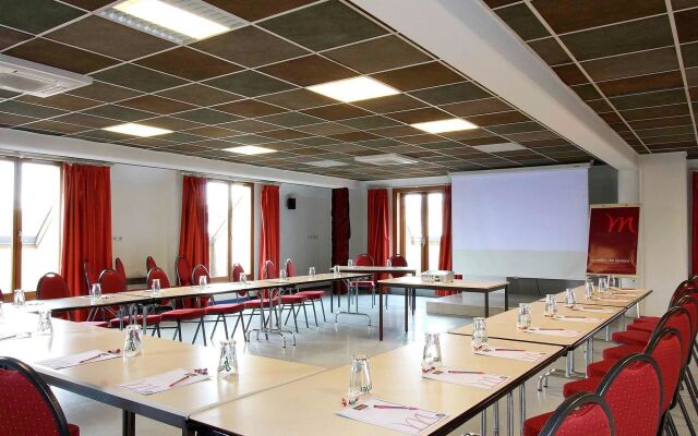 Mercure Luxeuil les Bains Hexagone