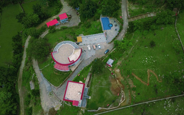 The Sky Imperial Pavoreal Jungle Resort