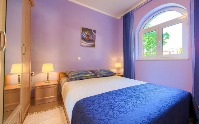 Pleasant Apartment in Vantacici Amid the Sea