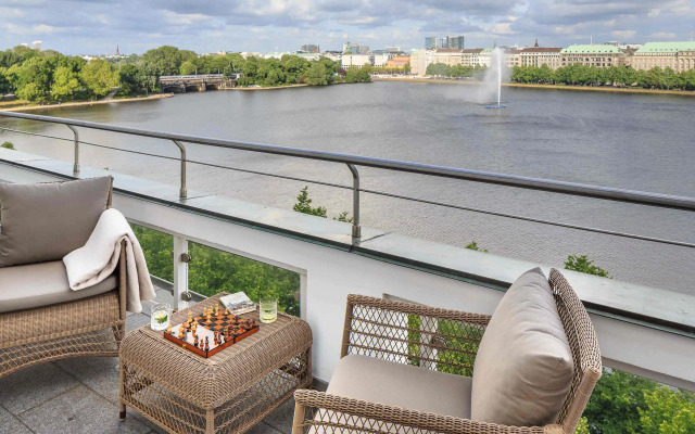 Fairmont Hotel Vier Jahreszeiten Hamburg
