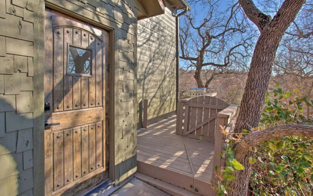 Medicine Park Cabin w/ Mountain Views!