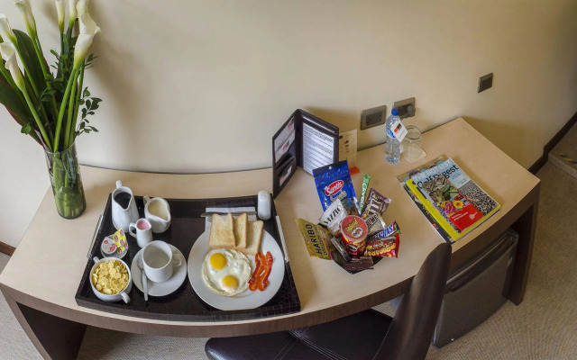Sm Hotel And Business