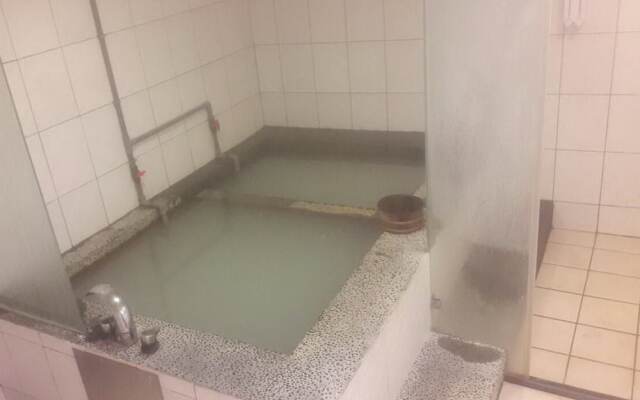 House One One Hot Spring