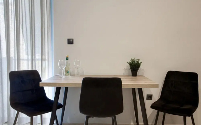 Sweet and Modern Flat at Palaio Faliro