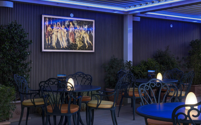 Marcella Royal Hotel - Rooftop Garden