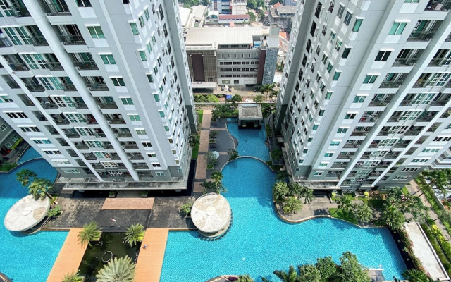 Good Deal And Restful 1Br At Apartment Thamrin Residence
